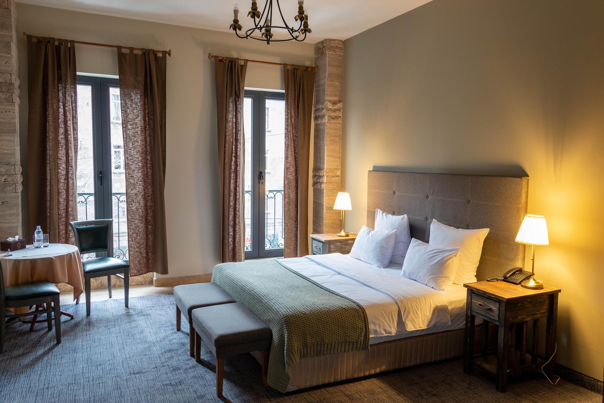 Hotel Apricot 4*