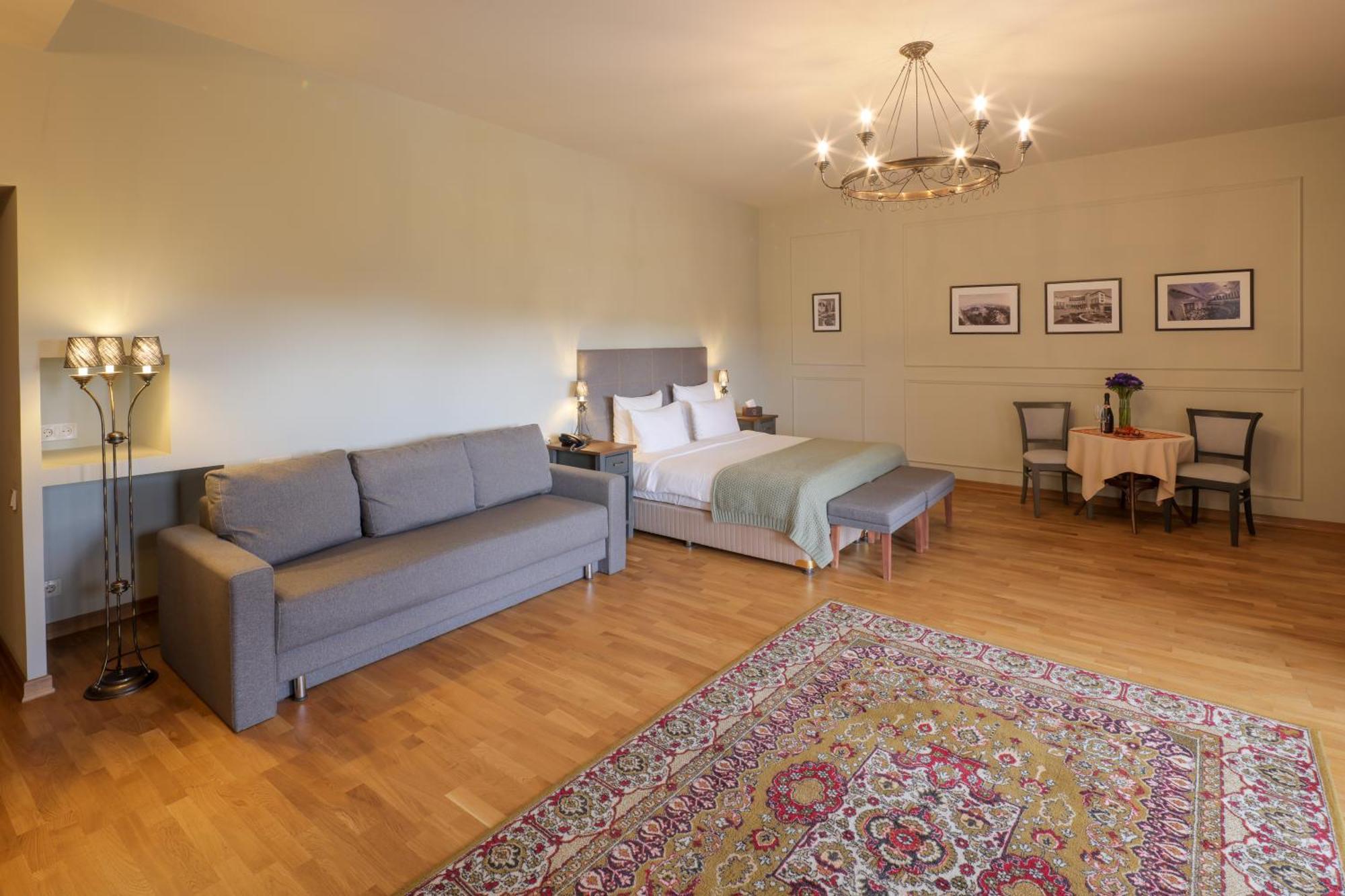 Apricot 4* Yerevan